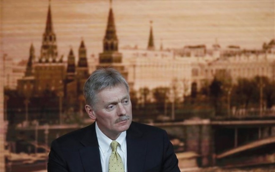Peskov (εκπρόσωπος Κρεμλίνου): Απολύτως αδύνατον να κυκλοφορήσει έντυπο τύπου Charlie Hebdo στη Ρωσία