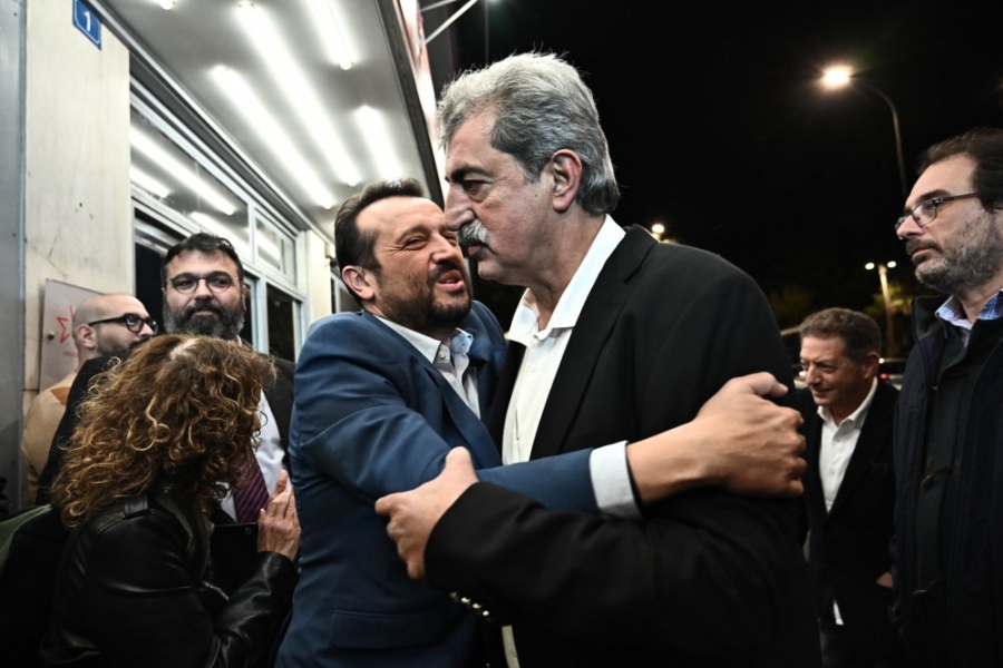 Σε δύσκολη θέση Παππάς-Πολάκης με την στροφή του ΣΥΡΙΖΑ προς τον Αλέξη Τσίπρα