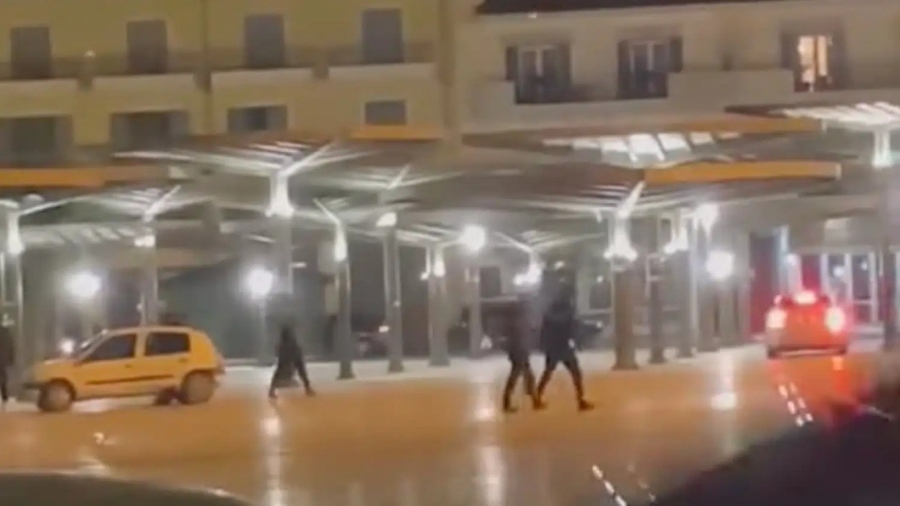 «Επιστήμονες» στο Άργος – Άγρια συμπλοκή με πυροβολισμούς μεταξύ «Ρομά» μετά από διαλυμένο αρραβώνα