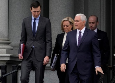 Απέλπιδες προσπάθειες στις ΗΠΑ για την άρση του shutdown – Συνάντηση Pence με Δημοκρατικούς