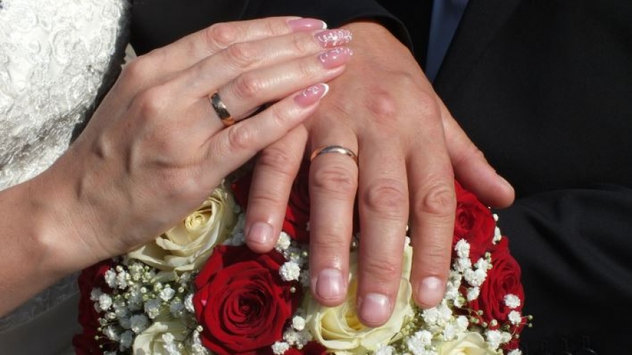 Μάστιγα οι «Μαύρες χήρες» στη Ρωσία - Γυναίκα θέλει να στείλει τον άντρα της στο μέτωπο... για την αποζημίωση