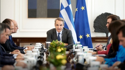 Μητσοτάκης: Με το έργο μας απαντάμε στην ψευδολογία της αντιπολίτευσης - Μάχη για αλήθεια από τα Τέμπη έως την εξωτερική πολιτική