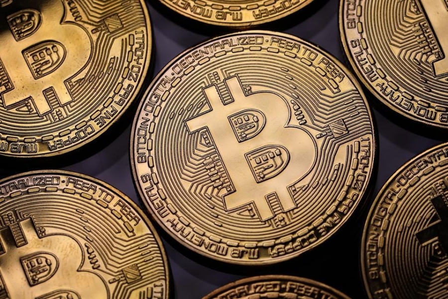 Μεγάλες απώλειες για τα σημαντικότερα κρυπτονομίσματα  - Μέσα σε 24 ώρες το Bitcoin υποχώρησε κατά 10.000 δολάρια ή 17%
