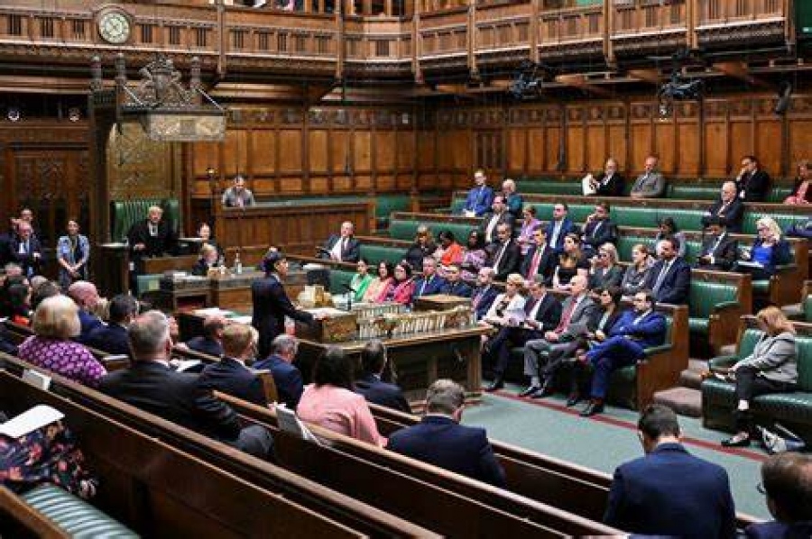 Βρετανία: Στις 14 μονάδες το προβάδισμα των Εργατικών έναντι των Συντηρητικών