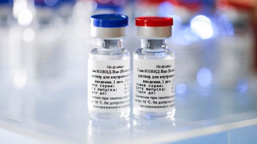 Ρωσία: Ξεκινούν οι μαζικές κλινικές δοκιμές για το εμβόλιο EpiVacCorona