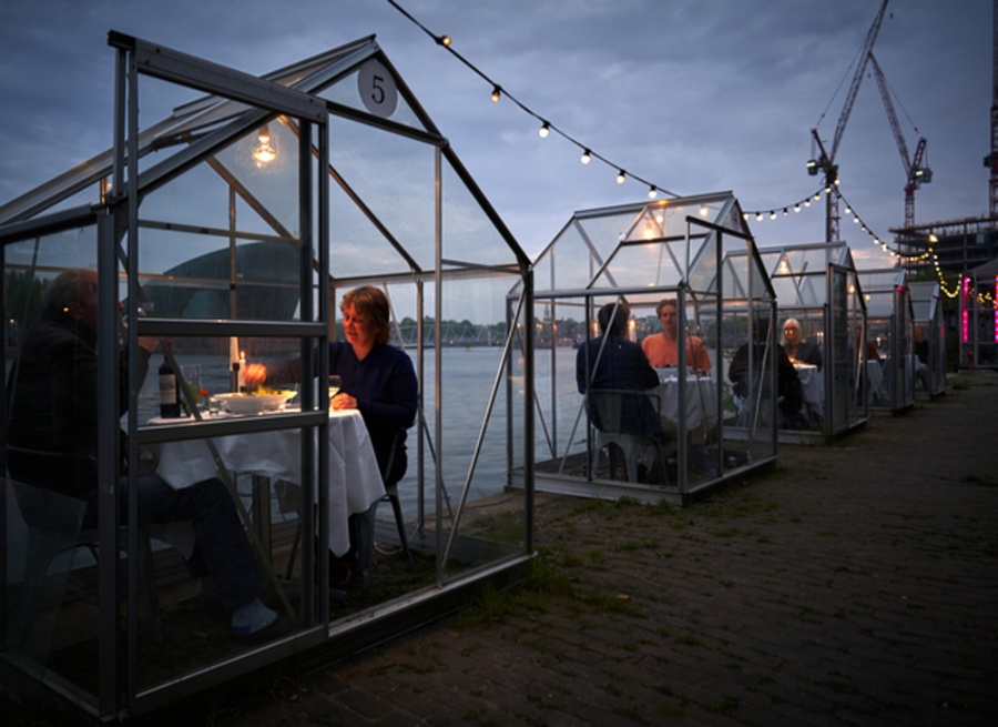 Ολλανδία: Δείπνο σε γυάλινους θαλάμους λανσάρει εστιατόριο