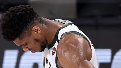Milwaukee Bucks: Τα playoffs γίνονται για άλλη μια φορά ο… κρυπτονίτης της ομάδας του Γιάννη Αντετοκούνμπο