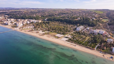 Αξιοποίηση του ακινήτου «Ακτή και Camping Αγίας Τριάδας» - Στο ΤΑΙΠΕΔ 3 προσφορές