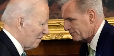 ΗΠΑ: Ξεκινά «βρώμικα» ο προεκλογικός αγώνας