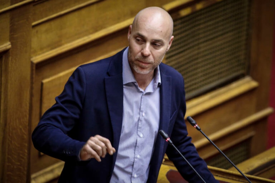 Παραιτήθηκε από το βουλευτικό αξίωμα ο Γ. Αμυράς – Παραδίδει την έδρα στο Ποτάμι