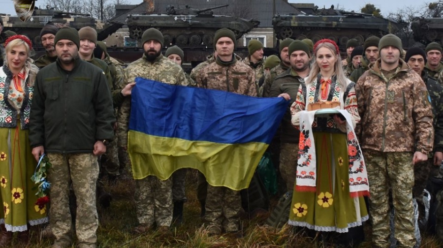 Ένα απέραντο φρενοκομείο η Ουκρανία - Tass: «Η 14η μηχανοκίνητη Ταξιαρχία ανήκει στην πρώην πρόεδρο Tymoshenko»