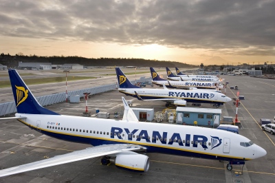 Ryanair: Άφαντα... τα Boeing - Κόβει καλοκαιρινές πτήσεις, ακριβότερα τα εισιτήρια