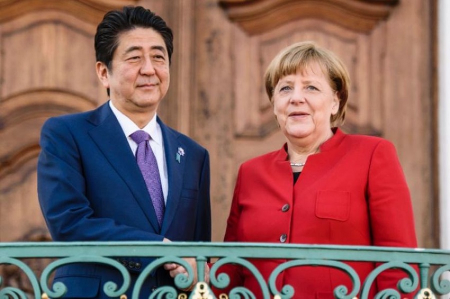 Στην Ιαπωνία η καγκελάριος Merkel – Τη συνοδεύουν Γερμανοί επιχειρηματίες