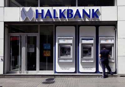 Σοκ για Erdogan: Οι ΗΠΑ «τελειώνουν» τη Halkbank – Κατηγορίες για ξέπλυμα, απάτη και παραβίαση κυρώσεων υπέρ Ιράν