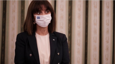 Σακελλαροπούλου: Οι εύζωνες της Προεδρικής Φρουράς είναι οι θεματοφύλακες της ιστορικής μας μνήμης