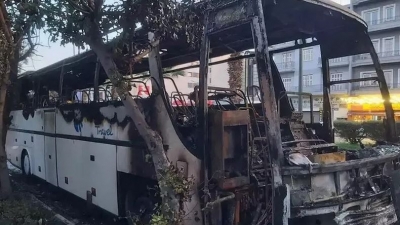 Βοτανικός: Επεισόδια με μολότοφ  έξω από την Γεωπονική Σχολή – Κάηκαν λεωφορεία