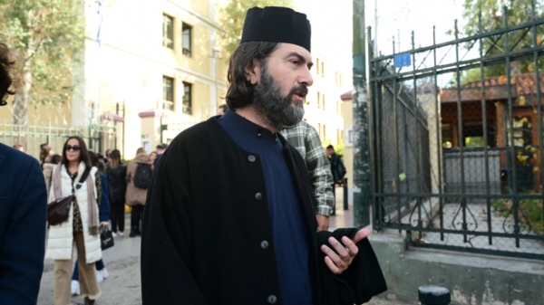 Ομόφωνα αθώος ο πατέρας Αντώνιος για την υπόθεση της Κιβωτού του Κόσμου στα Ιωάννινα