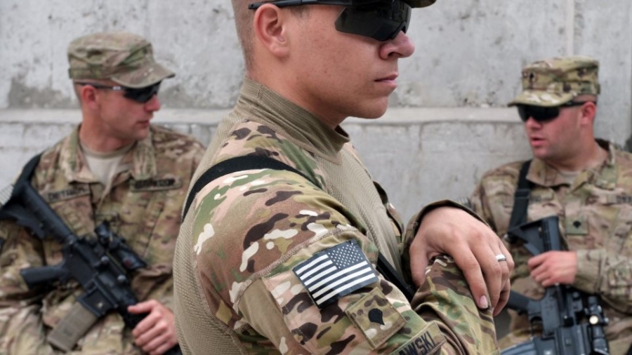 Αφγανιστάν: Αμερικανοί στρατιώτες έριξαν πυρά για να ελέγξουν το πλήθος στο αεροδρόμιο της Καμπούλ