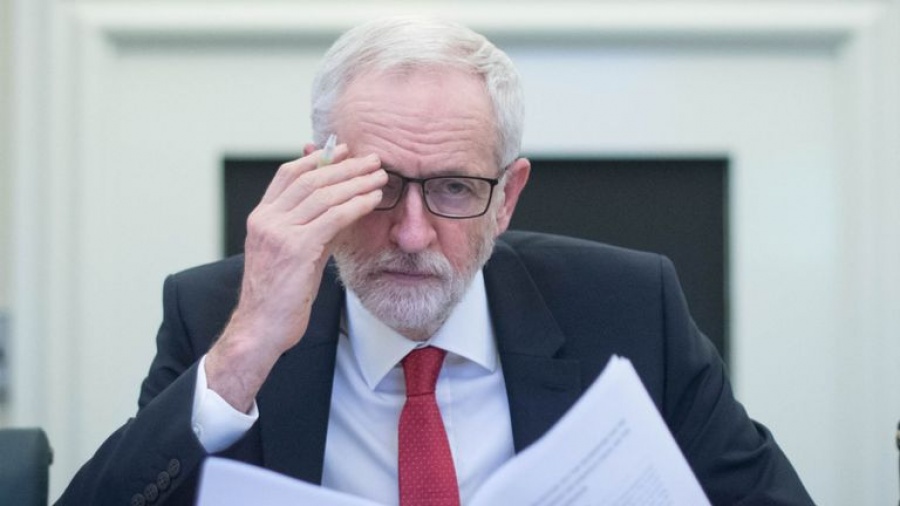 Ήξεις αφήξεις από τον Corbyn για το Brexit - Ασαφής η τακτική των Εργατικών μπροστά στο ενδεχόμενο άτακτης εξόδου