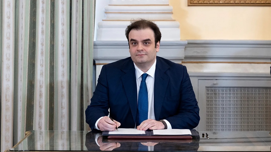Πιερρακάκης στο CNN: Η εποχή του φθηνού και άφθονου κεφαλαίου έχει παρέλθει