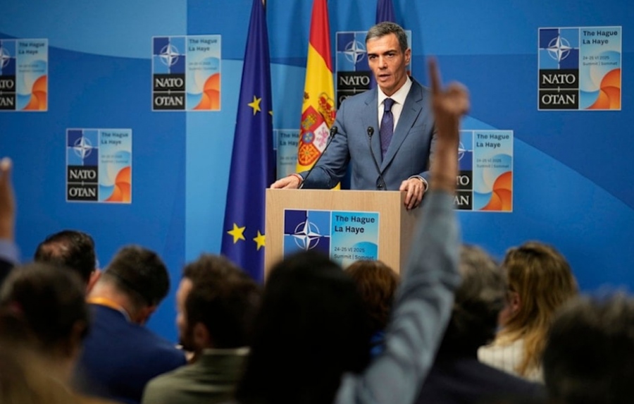 Πυρ ομαδόν από την αντιπολίτευση στον  Sanchez μετά την απειλή του Trump να πετάξει την Ισπανία έκτος ΝΑΤΟ