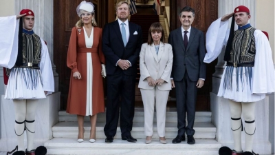 Με το βασιλικό ζεύγος της Ολλανδίας συναντήθηκε η Σακελλαροπούλου: Η Ελλάδα αποδίδει μεγάλη σημασία στην ενίσχυση των διμερών σχέσεων