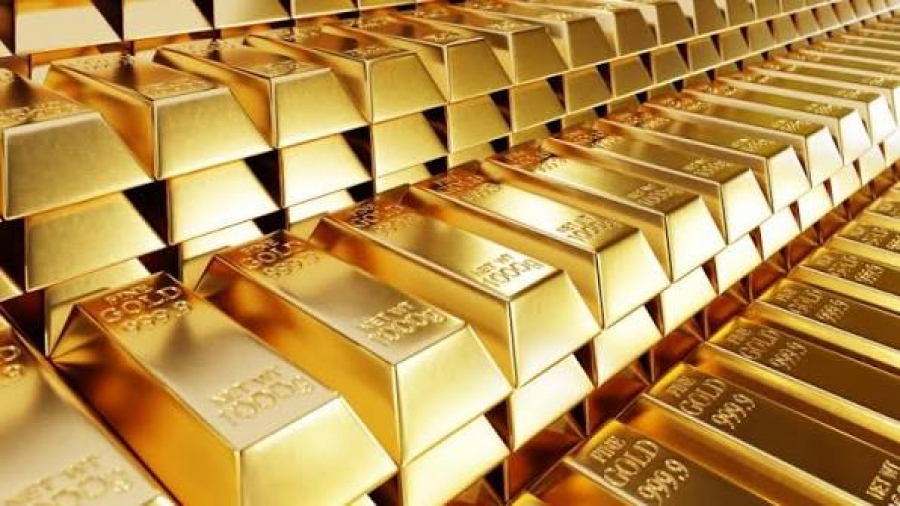 «Άλμα» 2,5% για τον χρυσό, στα 4.408 δολάρια  – Πάνω από 7% τα εβδομαδιαία κέρδη, βλέπει τα 5.000 δολάρια η UBS