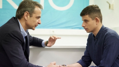 Συνάντηση Μητσοτάκη με τον εκ γενετής τυφλό Κ.Ε.Τσαγκατάκη: Θα είμαι δίπλα του όπως μπορώ