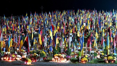 Αδιανόητο - Τα ουκρανικά νεκροταφεία δεν έχουν χώρο για να θάψουν τους νεκρούς μαχητές - Τραγωδία με υπογραφή Zelensky