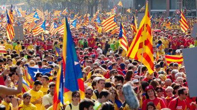 Oxford Economics: Η ισπανική οικονομία θα δεχθεί σημαντικό πλήγμα λόγω της κρίσης στην Καταλονία