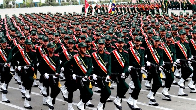 Καταιγιστικές εξελίξεις: Το Ιράν επιστρατεύει 1 εκατ. μαχητές για να συντρίψει επέμβαση των ΗΠΑ - «Σας περιμένουμε 47 χρόνια»