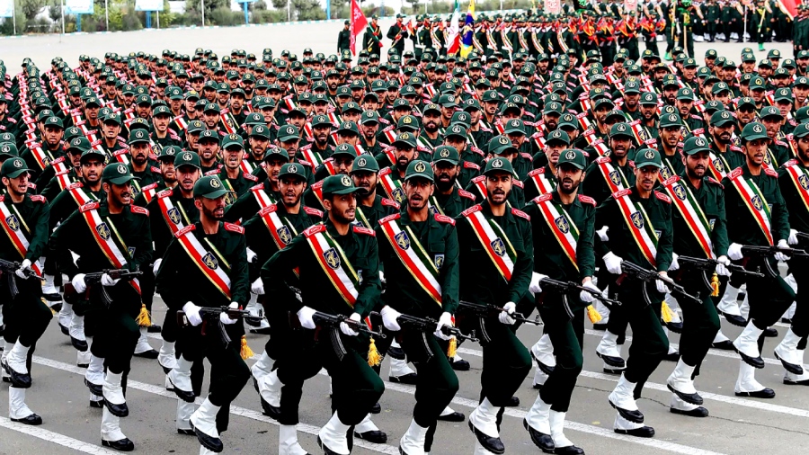 Καταιγιστικές εξελίξεις: Το Ιράν επιστρατεύει 1 εκατ. μαχητές για να συντρίψει επέμβαση των ΗΠΑ - «Σας περιμένουμε 47 χρόνια»