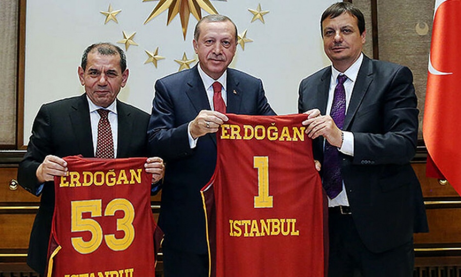 Οχετός και λάσπη από τα ΜΜΕ της Τουρκίας κατά της Ελλάδας: Στάθηκε στο ύψος του ο Ataman, καλά έκανε και έβρισε τους Έλληνες