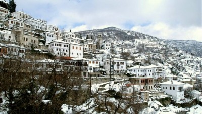 Οι Έλληνες κλείνουν… διακοπές Χριστουγέννων παρά την πανδημία - Σε ποιες περιοχές καταγράφονται υψηλές πληρότητες