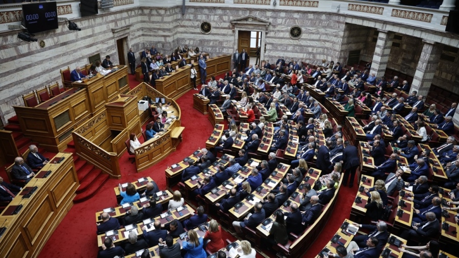 Πέρασε με τις ψήφους της ΝΔ το νομοσχέδιο για την αναδιάρθρωση της Πολιτικής Προστασίας - Η τοποθέτηση του Β. Κικίλια