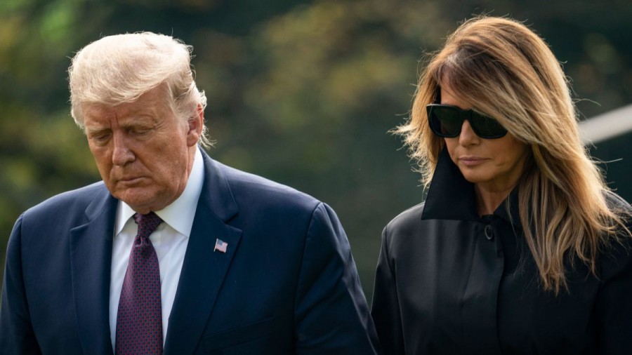 Η επανεμφάνιση της Melania Trump (ΗΠΑ): Αισθάνομαι καλά και ξεκουράζομαι στο σπίτι