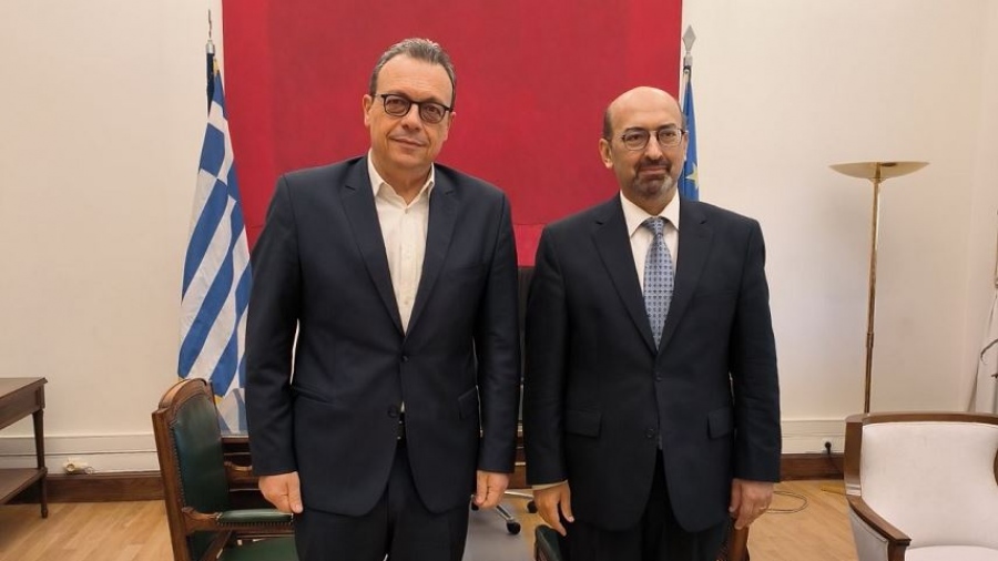 Οι εξελίξεις σε Αρμενία και Nagorno-Karabakh στο επίκεντρο της συνάντησης Φάμελλου με τον Mkrtchyan