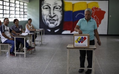 Οι ΗΠΑ δεν θα αναγνωρίσουν το εκλογικό αποτέλεσμα στη Βενεζουέλα - Νέες κυρώσεις στον Maduro