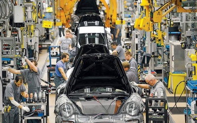 Κατεβάζουν ρολά οι ευρωπαϊκές αυτοκινητοβιομηχανίες - Κλείνουν εργοστάσια, μειώνουν την παραγωγή