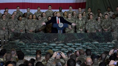 Απόσυρση αμερικανικών στρατευμάτων από το Αφγανιστάν ως τα Χριστούγεννα του 2020 θέλει ο Trump