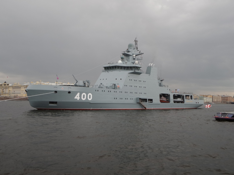 Καθελκύστηκε εντυπωσιακό παγοθραυστικό του ρωσικού πολεμικού ναυτικού - Έτοιμο να οργώσει την Αρκτική