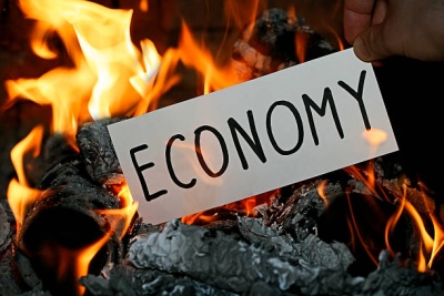 Προσεχώς ανάφλεξη στη μεγαλύτερη πυριτιδαποθήκη χρέους στον κόσμο - Οι όμορφες οικονομίες όμορφα καίγονται…