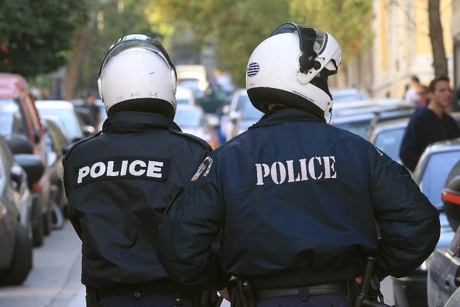 Συναγερμός στην Αργυρούπολη - Απόδραση 3 κακοποιών από το Αστυνομικό Τμήμα