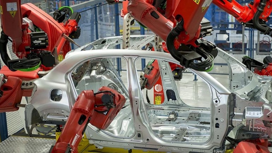 Μείωση κερδών πολλών δισ. ευρώ για τις αυτοκινητοβιομηχανίες λόγω έλλειψης ημιαγωγών