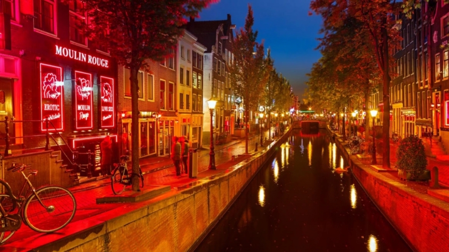 Ολλανδία: Ο Ευρωπαϊκός Οργανισμός Φαρμάκων (ΕΜΑ) αντιδρά στη μεταφορά των οίκων ανοχής κοντά στα γραφεία του