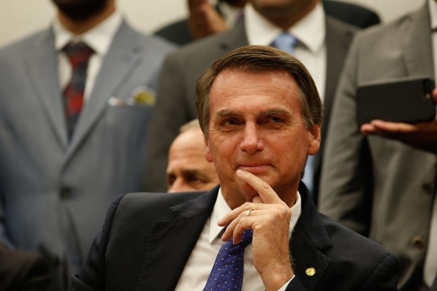 Βραζιλία: O Bolsonaro αποκλείει στρατιωτική επέμβαση για ανατροπή του Maduro