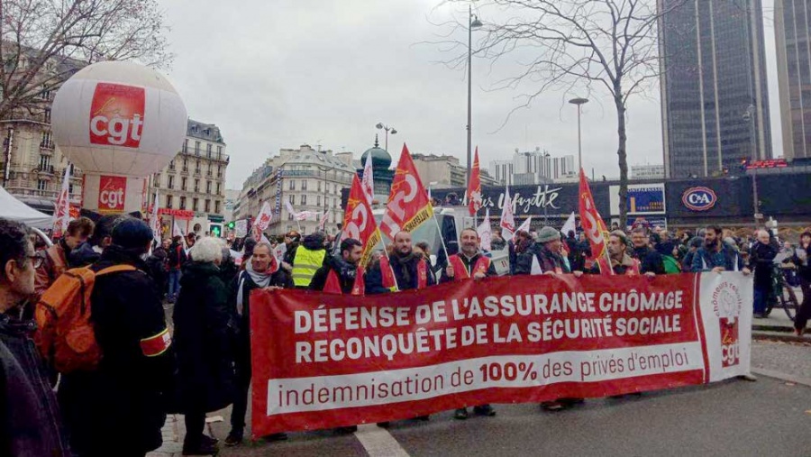 Γαλλία: Επεισόδια και δακρυγόνα στους δρόμους του Παρισιού κατά του νομοσχεδίου για το συνταξιοδοτικό
