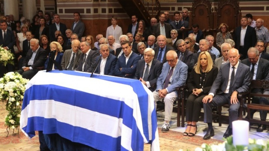 Κηδεύτηκε ο Αντώνης Λιβάνης - Αναγνώριση από όλες τις πολιτικές παρατάξεις