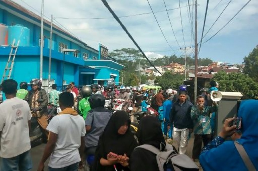 Ινδονησία: Τουλάχιστον 20 νεκροί από τον ισχυρό σεισμό των 6,5 Ρίχτερ