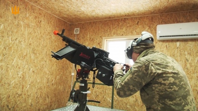 Με PlayStation παίζουν ακόμη οι Ουκρανοί - Η «Logika» παρήγαγε προσομοιωτές πολυβόλων για τις Ένοπλες Δυνάμεις